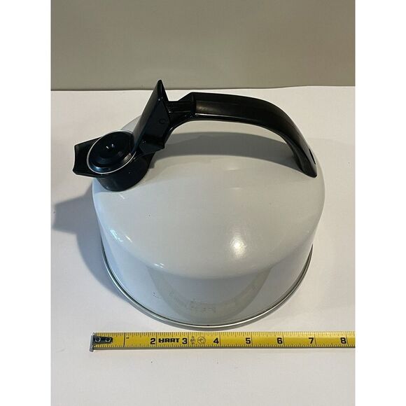 Vtg‎ Regal Whistling Tea Kettle 2 1/2 Quart Almond Color No Label - Picture 10 of 11